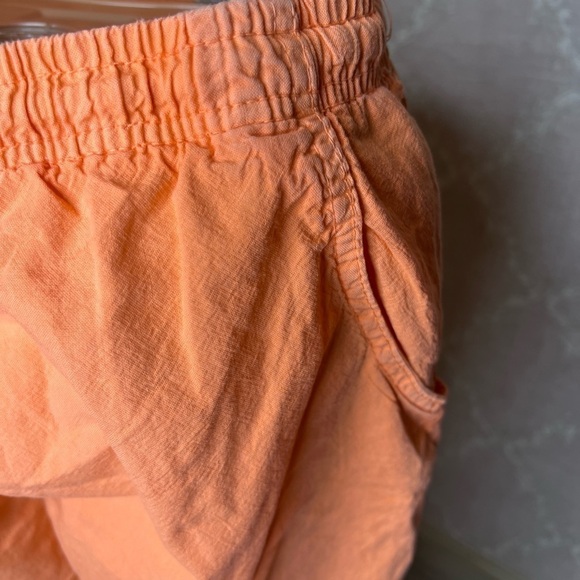 Regton Coral Capri Pants Size L - Picture 7 of 8